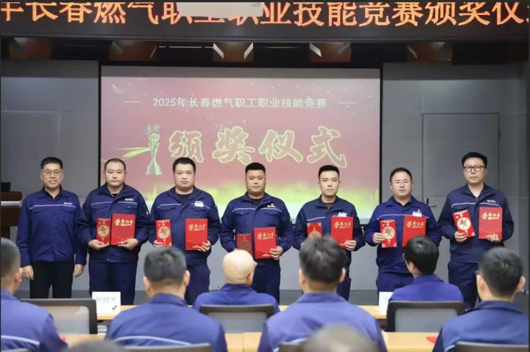 1763630108324725.jpg 1763630108324725.jpg